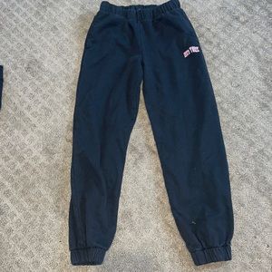 Brandy Melville black New York sweatpants